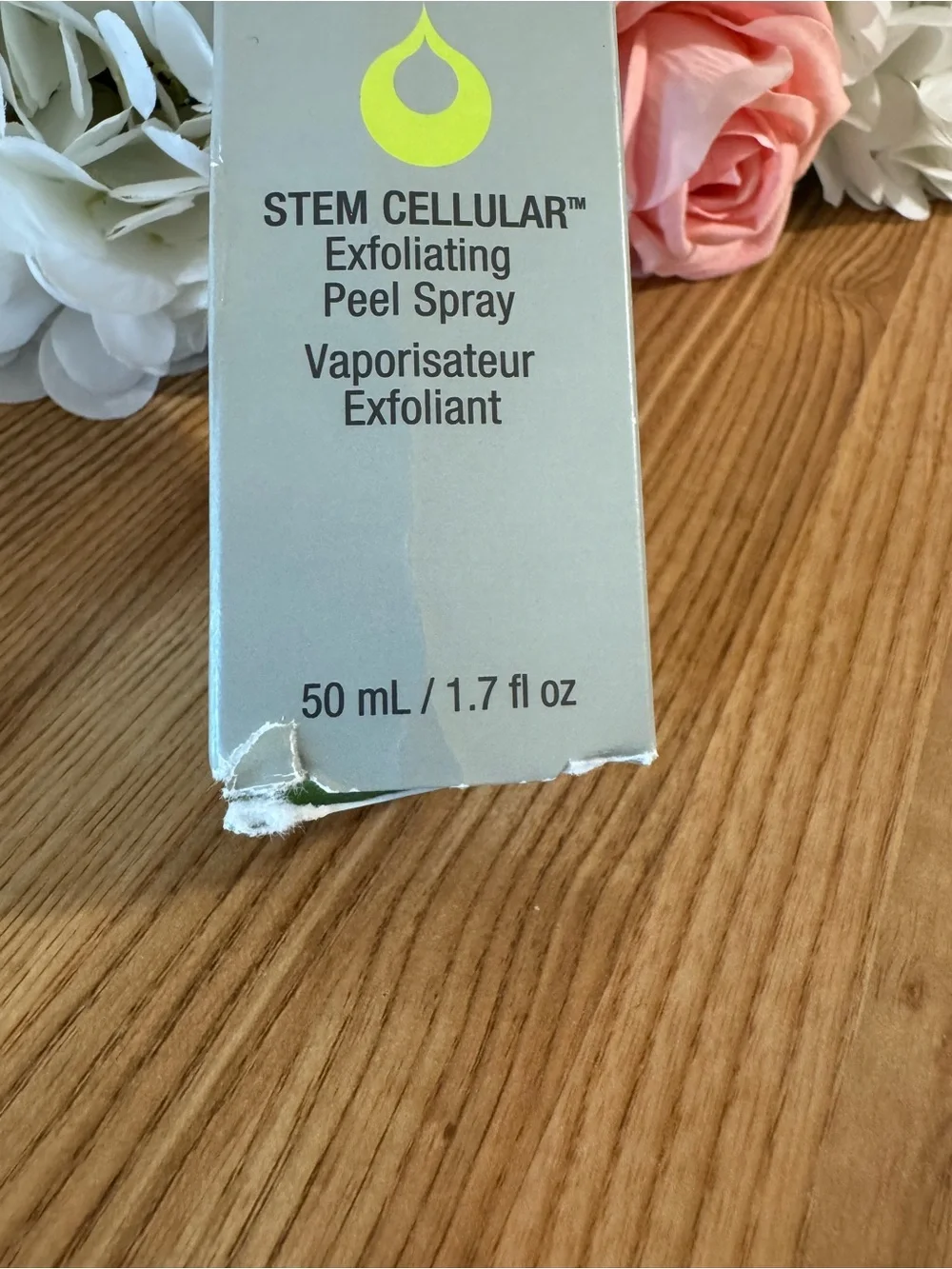 Juice Beauty Stem Cellular Exfoliating Peel Spray - Neon Yellow Accents